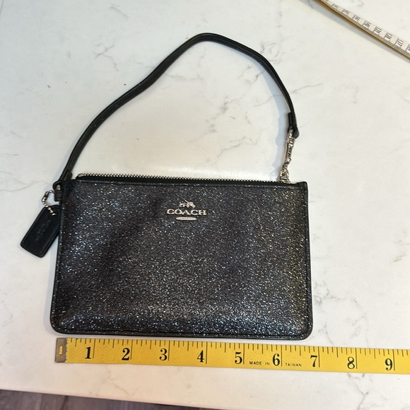 Coach hand wallet/small purse with removable handle - Picture 5 of 6